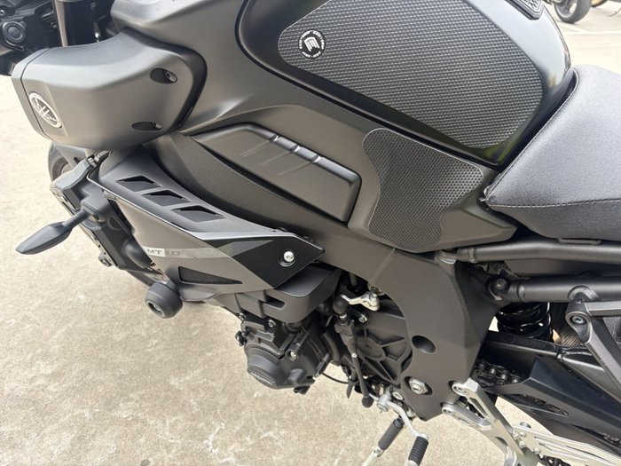2018 Yamaha MT-10A Black