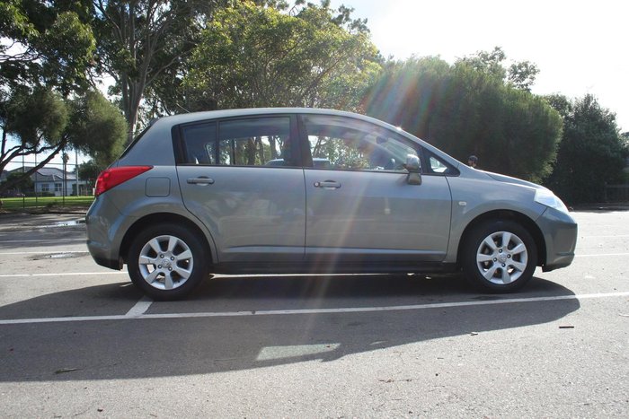2007 Nissan Tiida ST-L