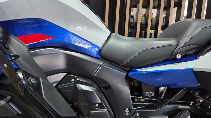 2022 BMW Motorrad K 1600 GT ALPINE WHITE