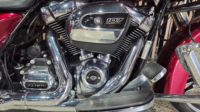 2017 Harley-Davidson FLHXS STREET GLIDE SPECIAL RED