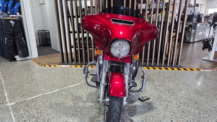 2017 Harley-Davidson FLHXS STREET GLIDE SPECIAL RED