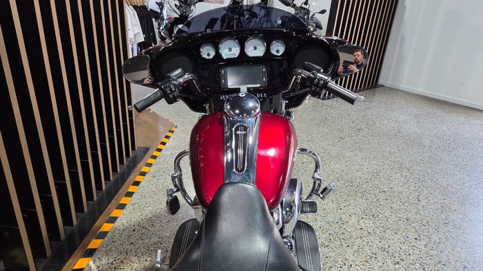 2017 Harley-Davidson FLHXS STREET GLIDE SPECIAL RED