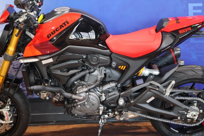 2025 Ducati MONSTER SP