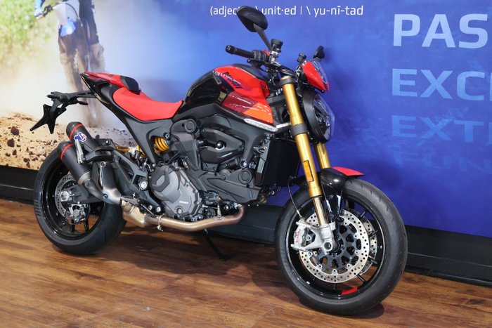 2025 Ducati MONSTER SP