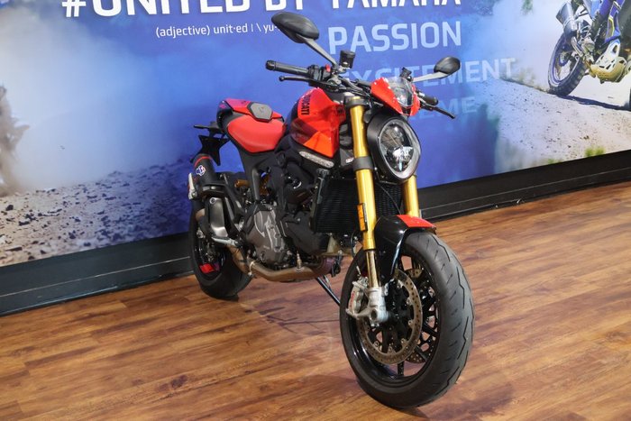 2025 Ducati MONSTER SP