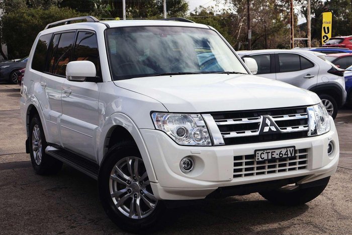 2014 Mitsubishi Pajero
