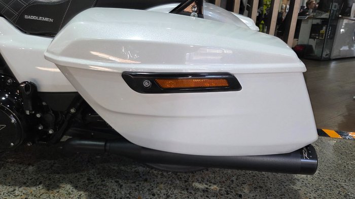 2024 Harley-Davidson FLHX STREET GLIDE (117) WHITE