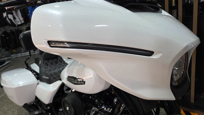 2024 Harley-Davidson FLHX STREET GLIDE (117) WHITE
