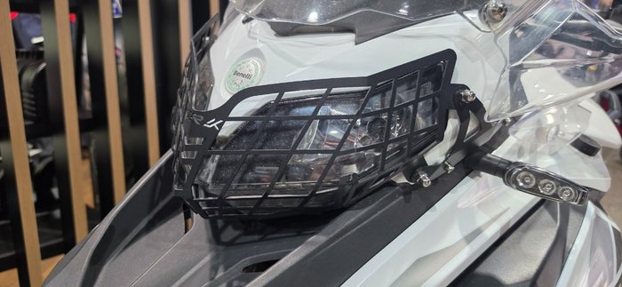 2022 Benelli TRK 502X (ABS) WHITE