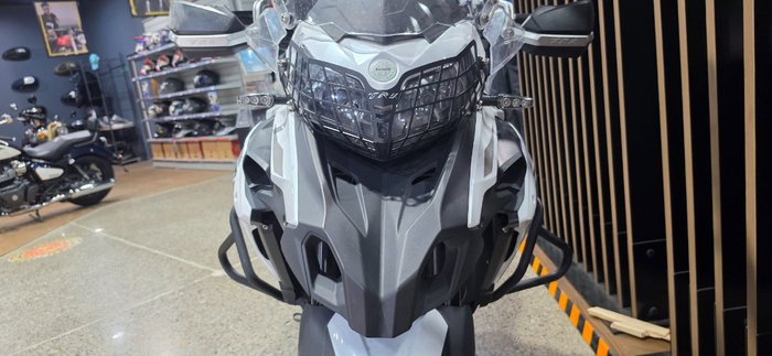 2022 Benelli TRK 502X (ABS) WHITE