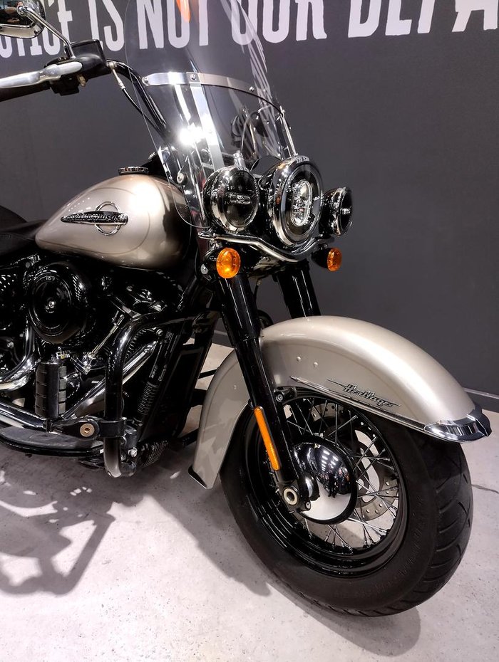 2018 Harley-Davidson Heritage Classic 107 (FLHC)