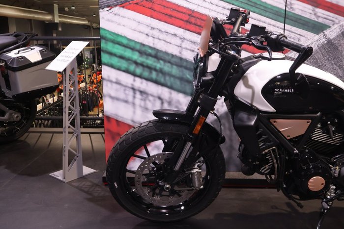 2025 Ducati SCRAMBLER RIZOMA ANNIV
