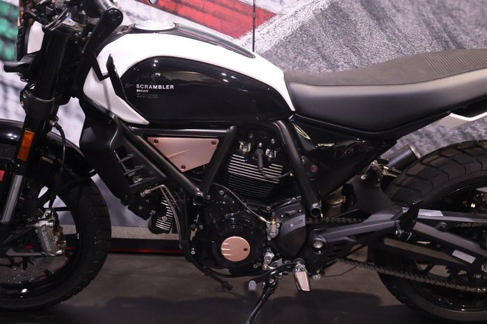 2025 Ducati SCRAMBLER RIZOMA ANNIV