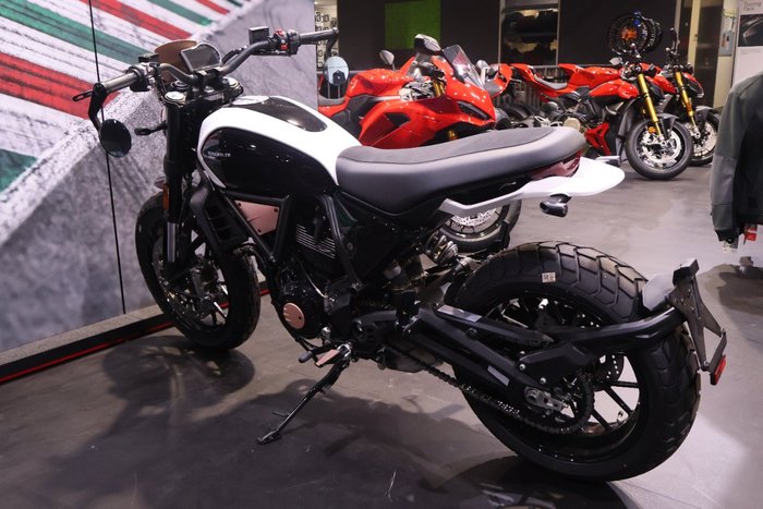 2025 Ducati SCRAMBLER RIZOMA ANNIV