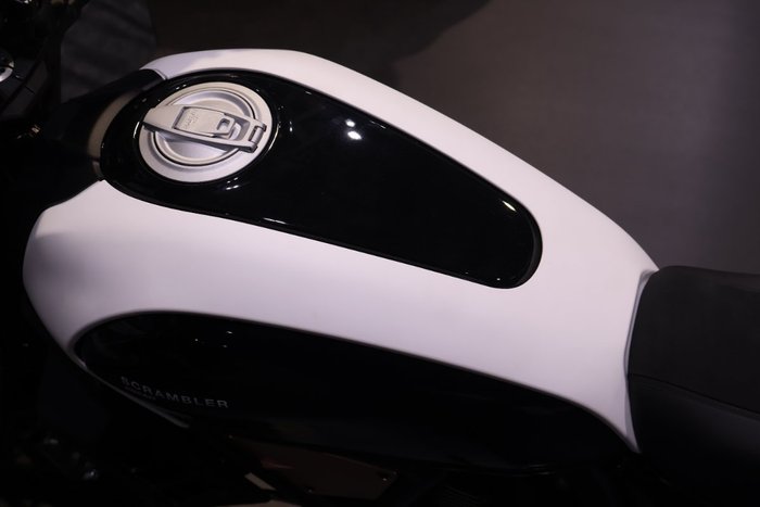 2025 Ducati SCRAMBLER RIZOMA ANNIV