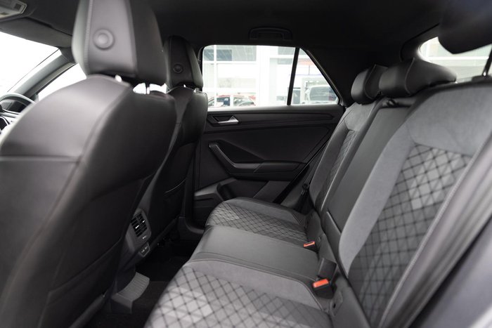 2022 Volkswagen T-Roc 140TSI R-Line