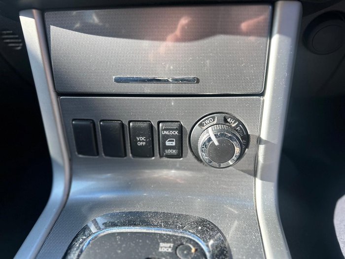 2012 Nissan Navara ST-X 550