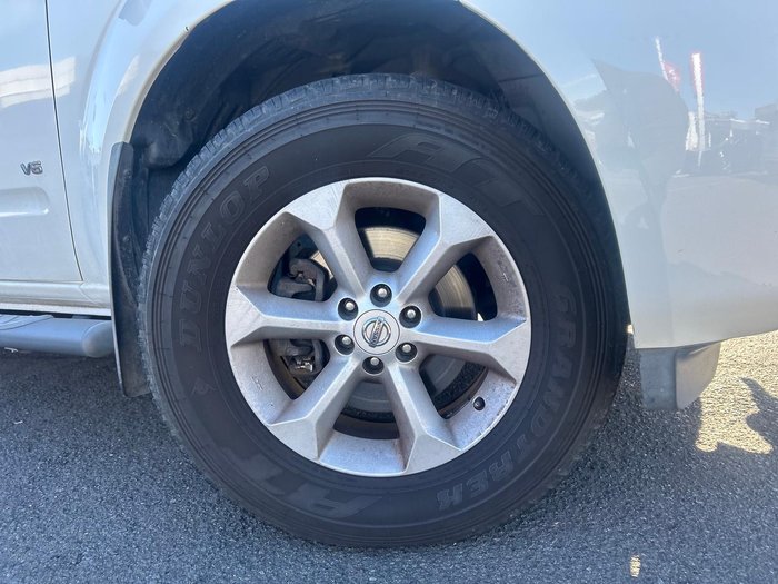 2012 Nissan Navara ST-X 550