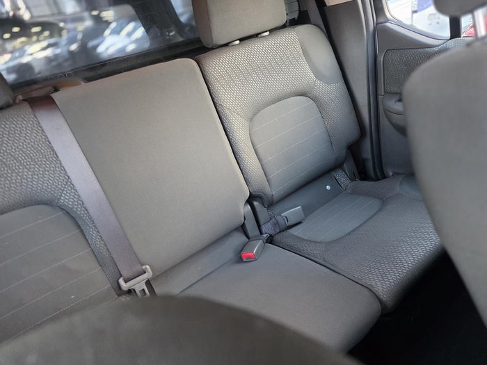 2012 Nissan Navara ST-X 550