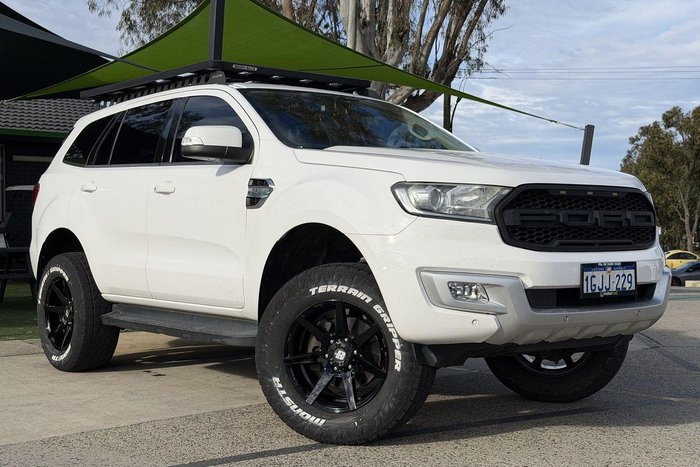 2017 Ford Everest