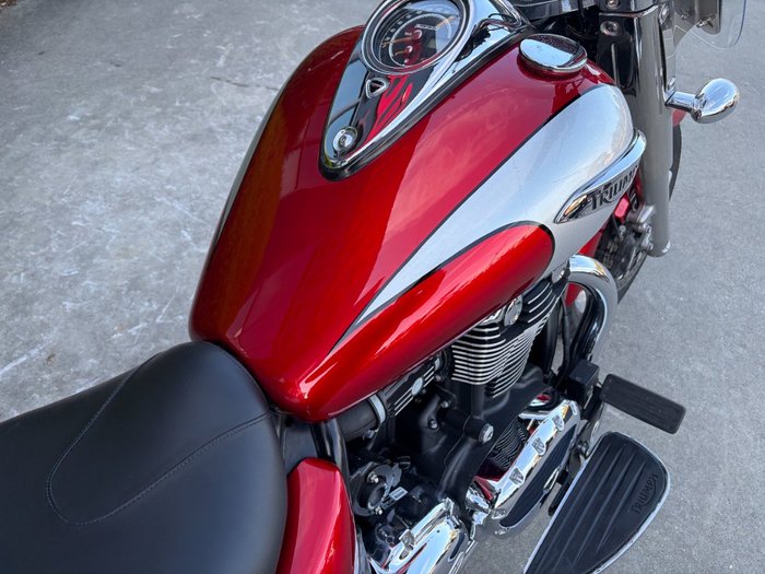 2016 Triumph THUNDERBIRD COMMANDER Red