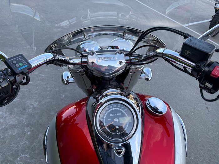 2016 Triumph THUNDERBIRD COMMANDER Red