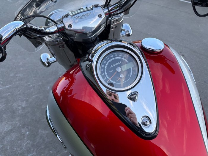 2016 Triumph THUNDERBIRD COMMANDER Red