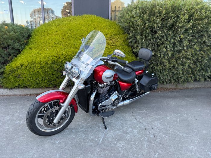 2016 Triumph THUNDERBIRD COMMANDER Red