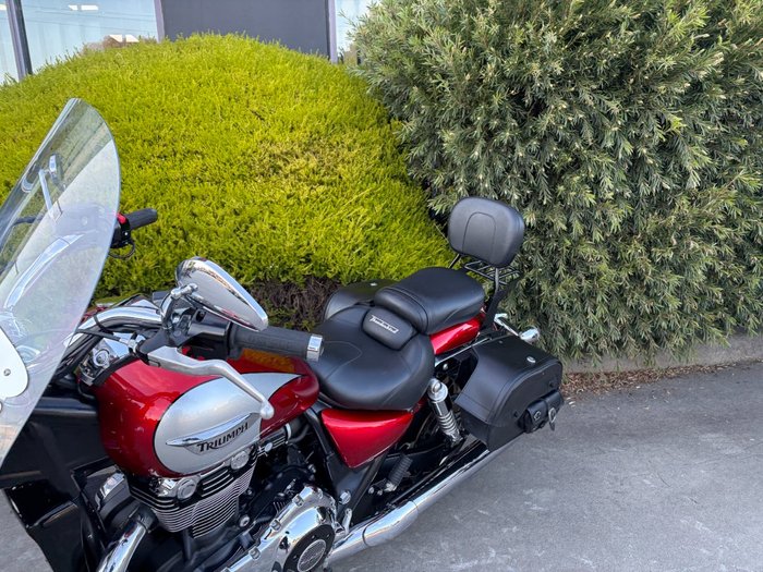 2016 Triumph THUNDERBIRD COMMANDER Red