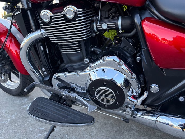 2016 Triumph THUNDERBIRD COMMANDER Red