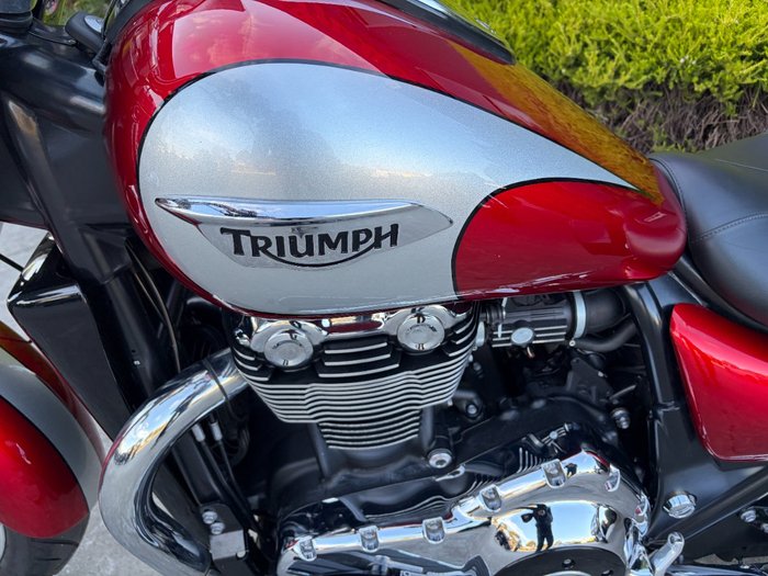 2016 Triumph THUNDERBIRD COMMANDER Red