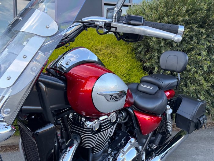 2016 Triumph THUNDERBIRD COMMANDER Red