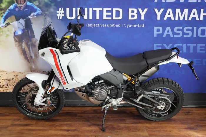 2025 Ducati DESERTX MATT STAR