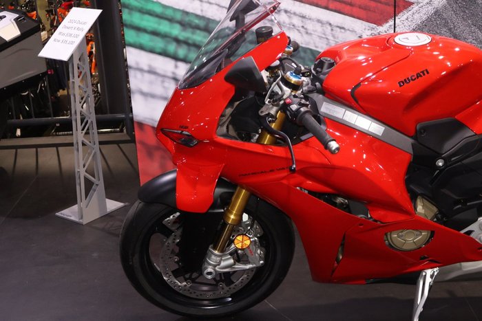 2025 Ducati 2025 Ducati 1100CC PANIGALE V4 S SPORTS Red