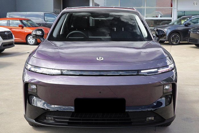 2026 Leapmotor B10 Design LR