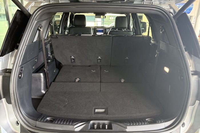 2023 Ford Everest Platinum