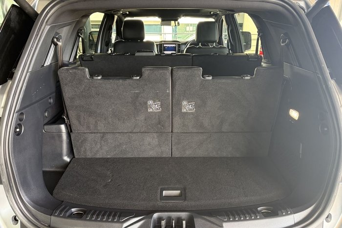 2023 Ford Everest Platinum