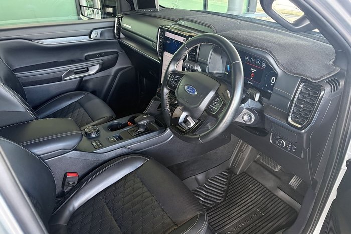 2023 Ford Everest Platinum