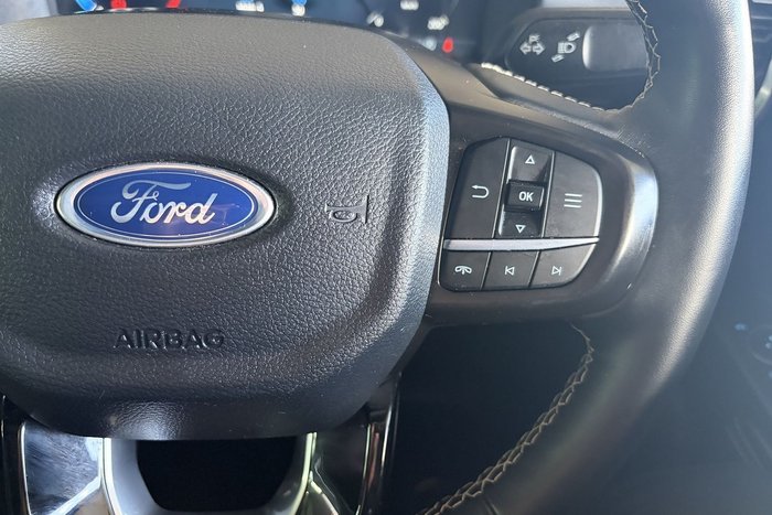 2023 Ford Everest Platinum