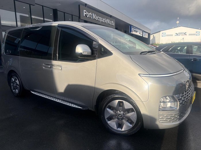 2022 Hyundai STARIA