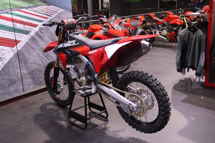 2026 Ducati DESMO 450 MX FACTORY