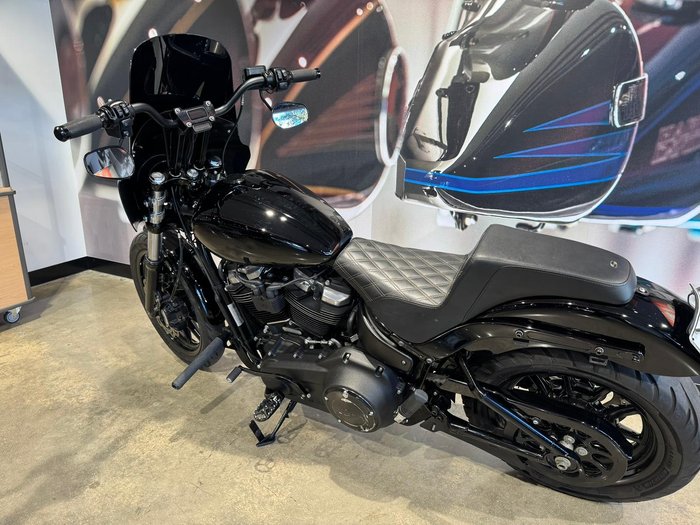 2018 Harley-Davidson Street Bob 107 (FXBB) Softail Black