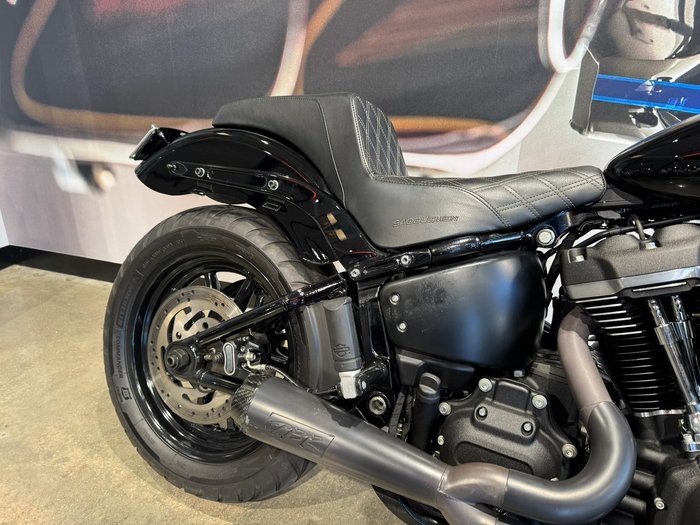 2018 Harley-Davidson Street Bob 107 (FXBB) Softail Black