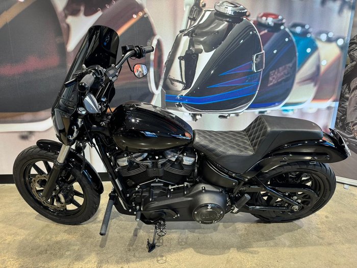 2018 Harley-Davidson Street Bob 107 (FXBB) Softail Black