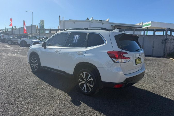 2019 SUBARU FORESTER 2.5i PREMIUM (AWD)