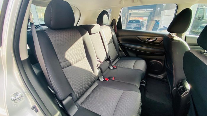 2021 Nissan X-TRAIL ST