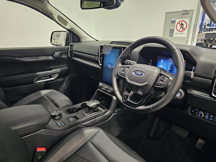 2025 Ford Everest Trend