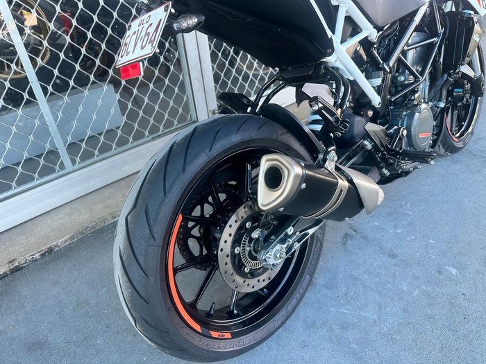 2022 KTM 390 Duke