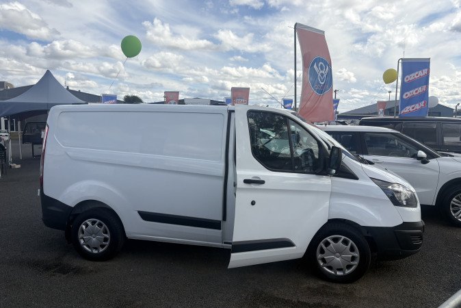 2017 FORD TRANSIT CUSTOM 290S (SWB)