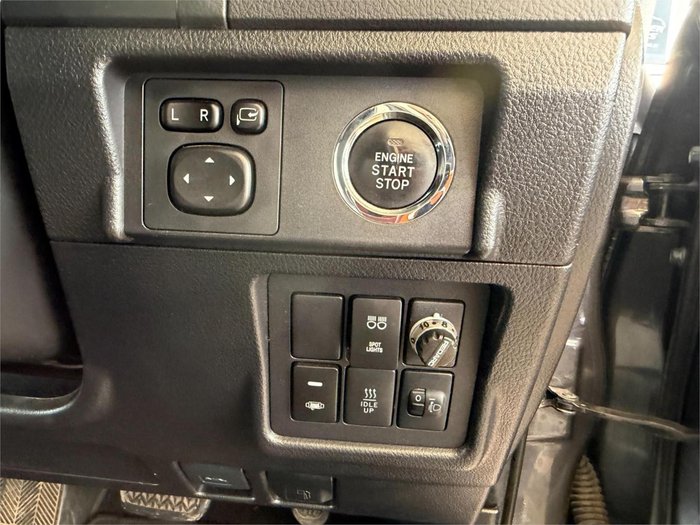 2015 Toyota Landcruiser Prado Altitude